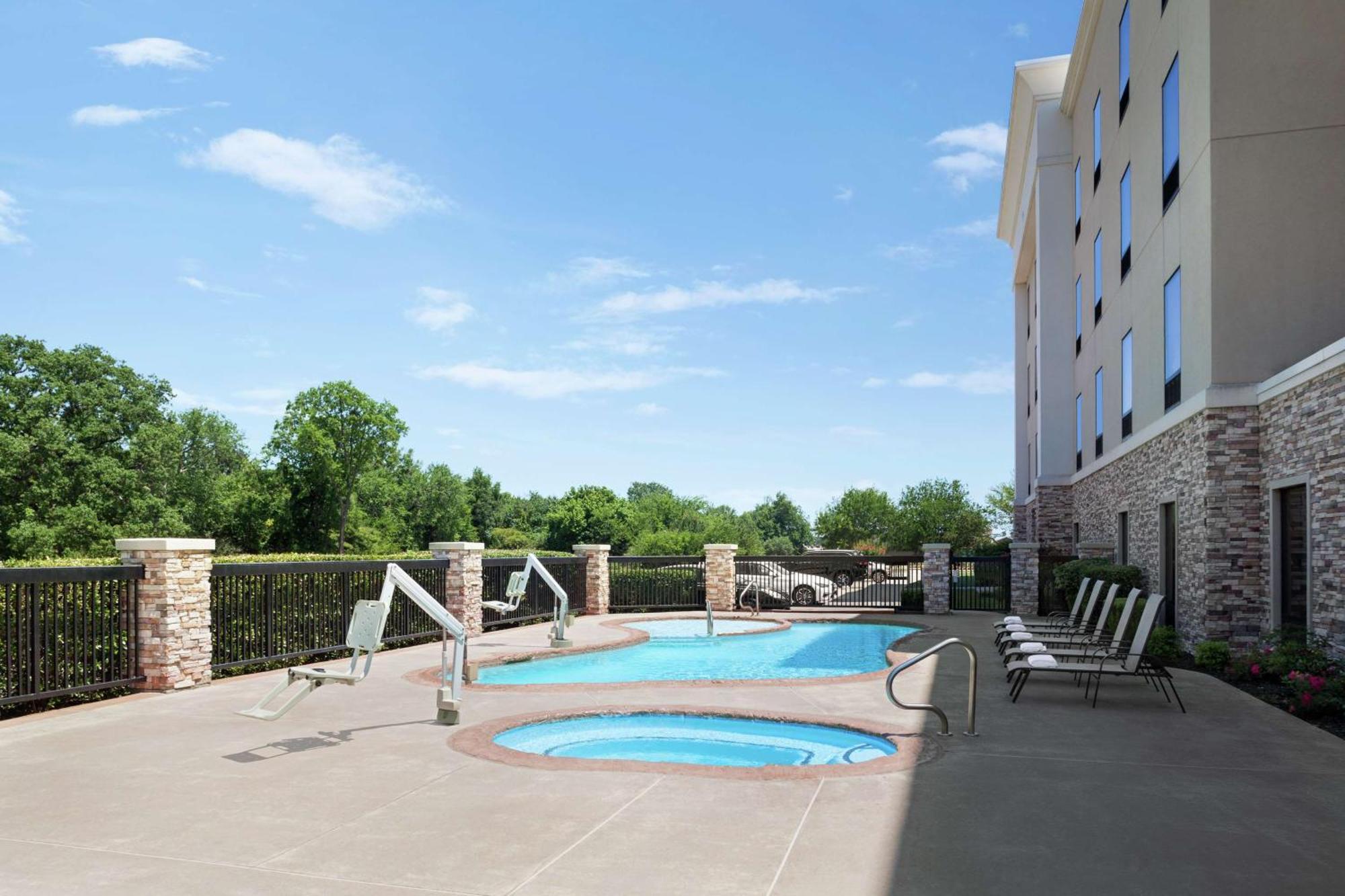 Hampton Inn Sulphur Springs Exterior photo